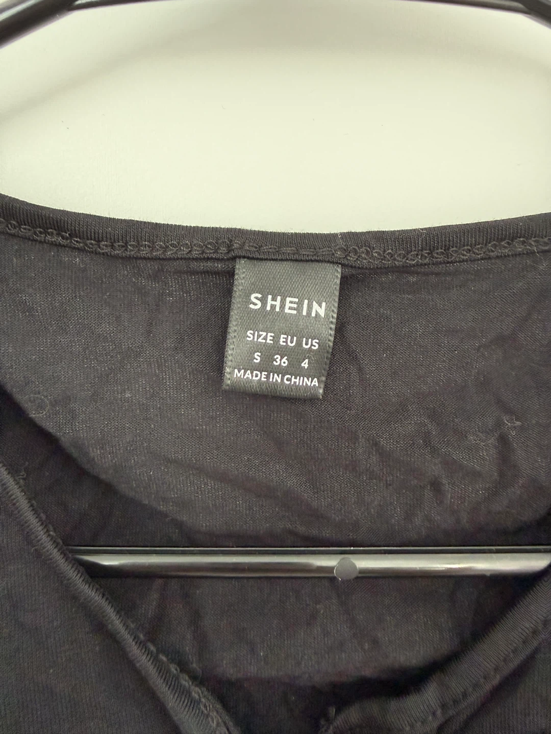 SHEIN Black Lettuce Trim Ruched Crop Top - photo 2