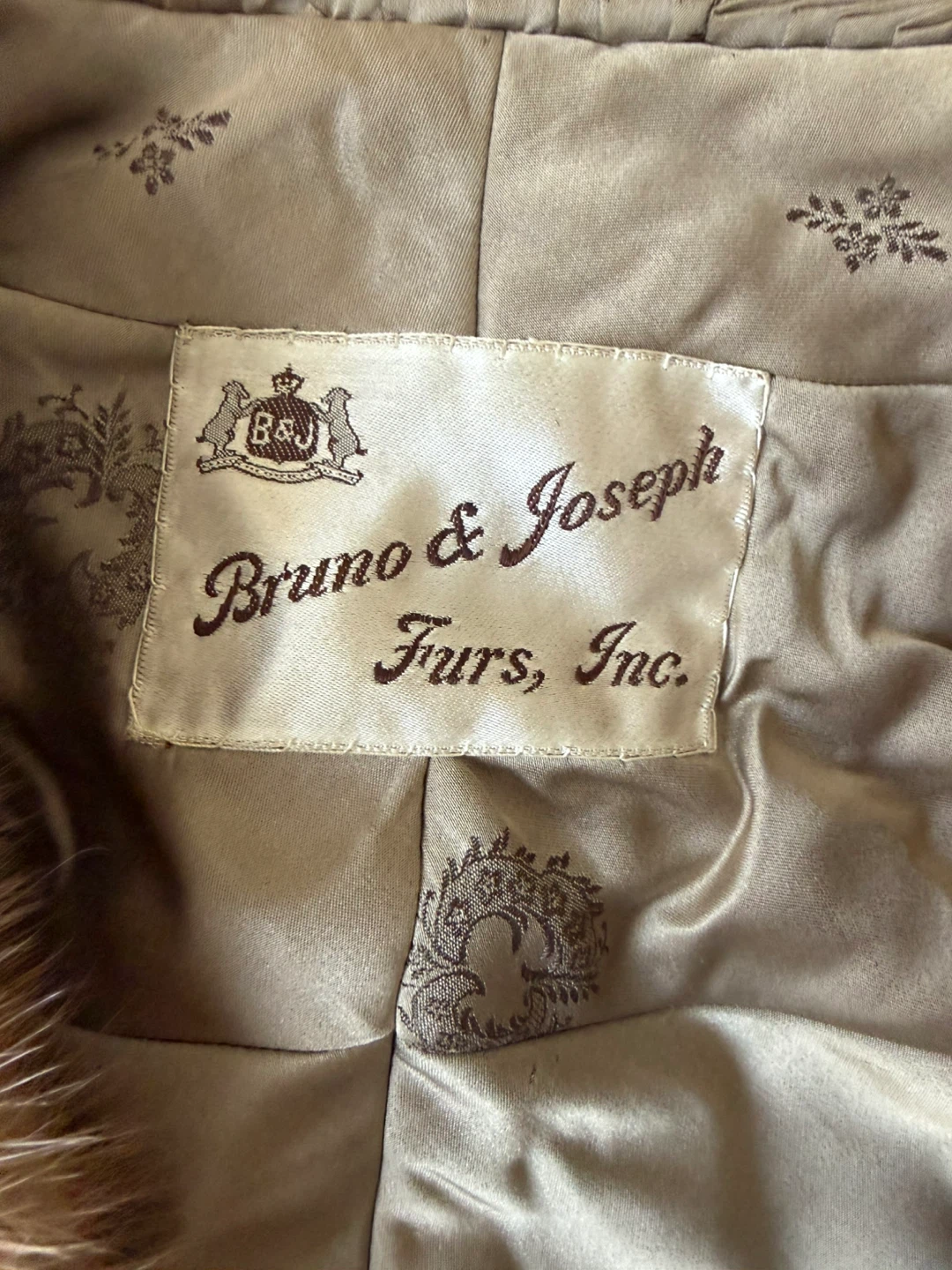 Bruno & Joseph Furs, Inc. Vintage Mink Stole - photo 4