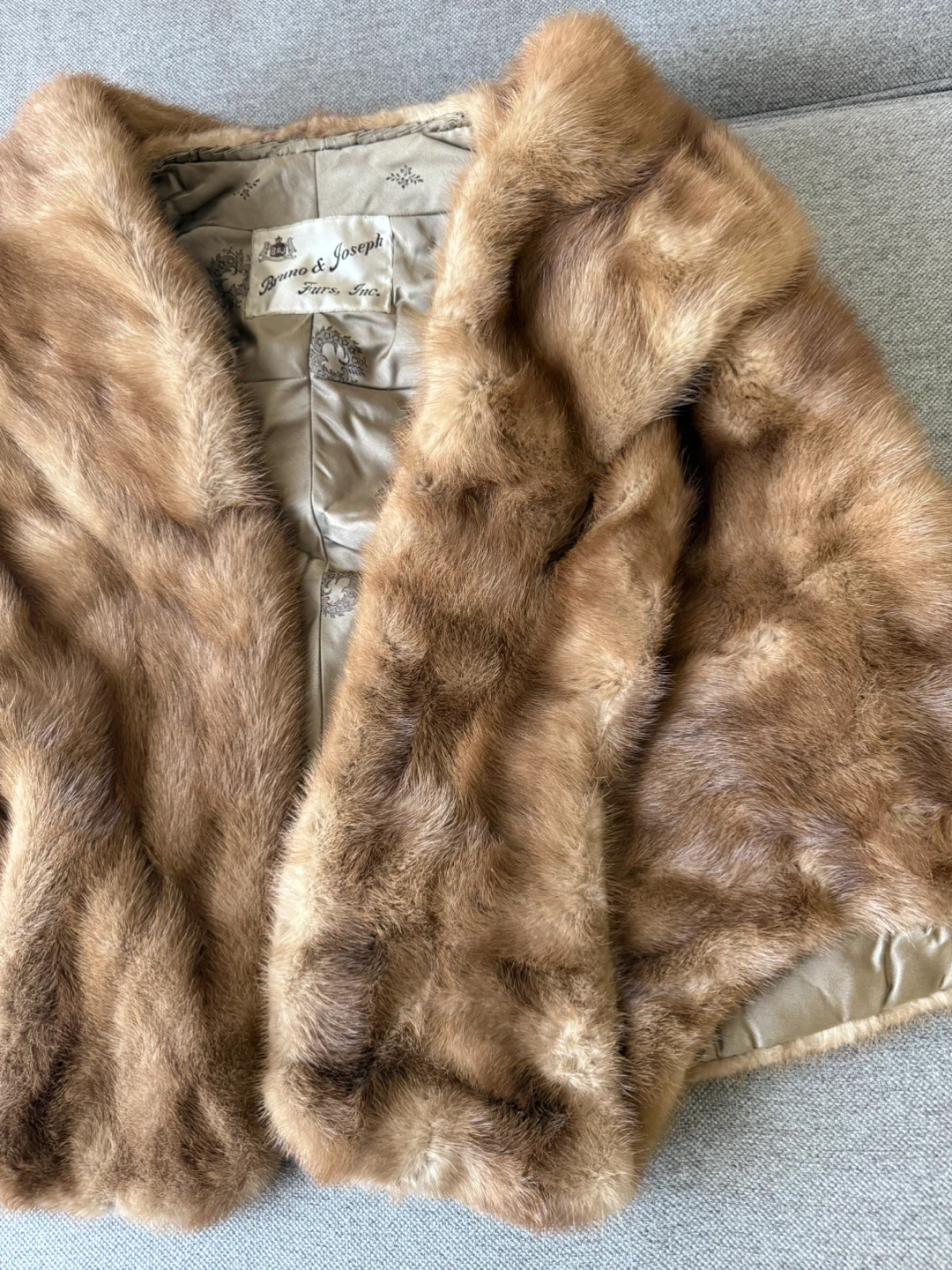 Bruno & Joseph Furs, Inc. Vintage Mink Stole - photo 3