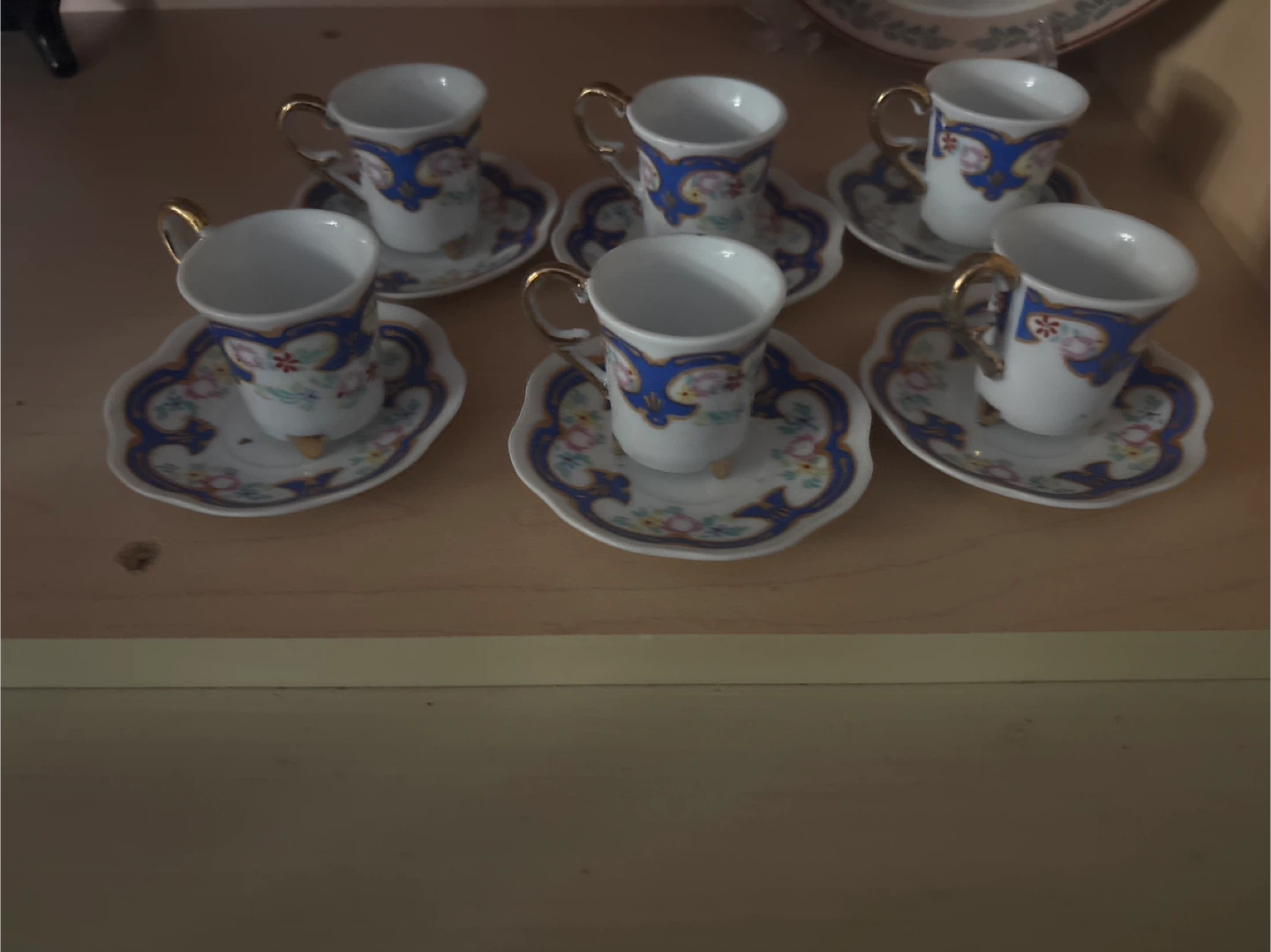 Vintage Porcelain Tea Set - 6 Cups & Saucers - photo 2