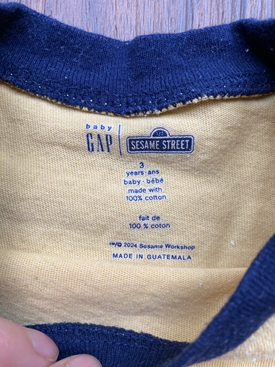 Gap x Sesame Street Long Sleeve T-Shirt - Yellow - Size 3 - photo 2