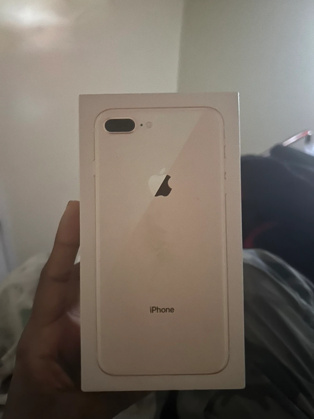iPhone 8 Plus - Gold - photo 2