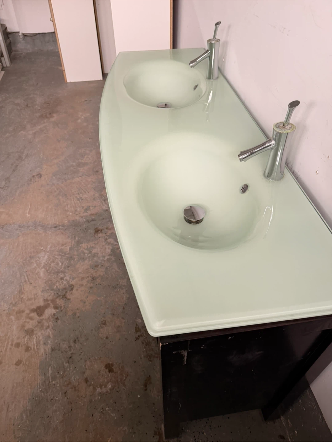 Double Sink Bathroom Vanity 52 inches length - photo 5