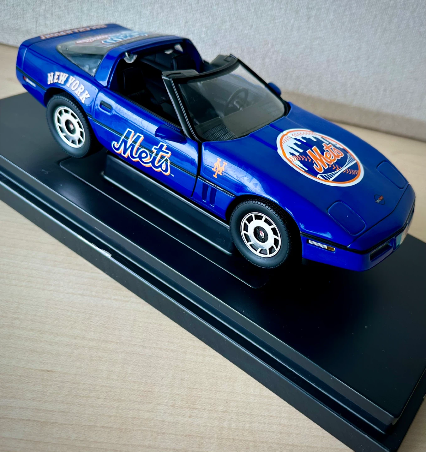 Corvette Diecast 1/18 Model New York Mets 1986