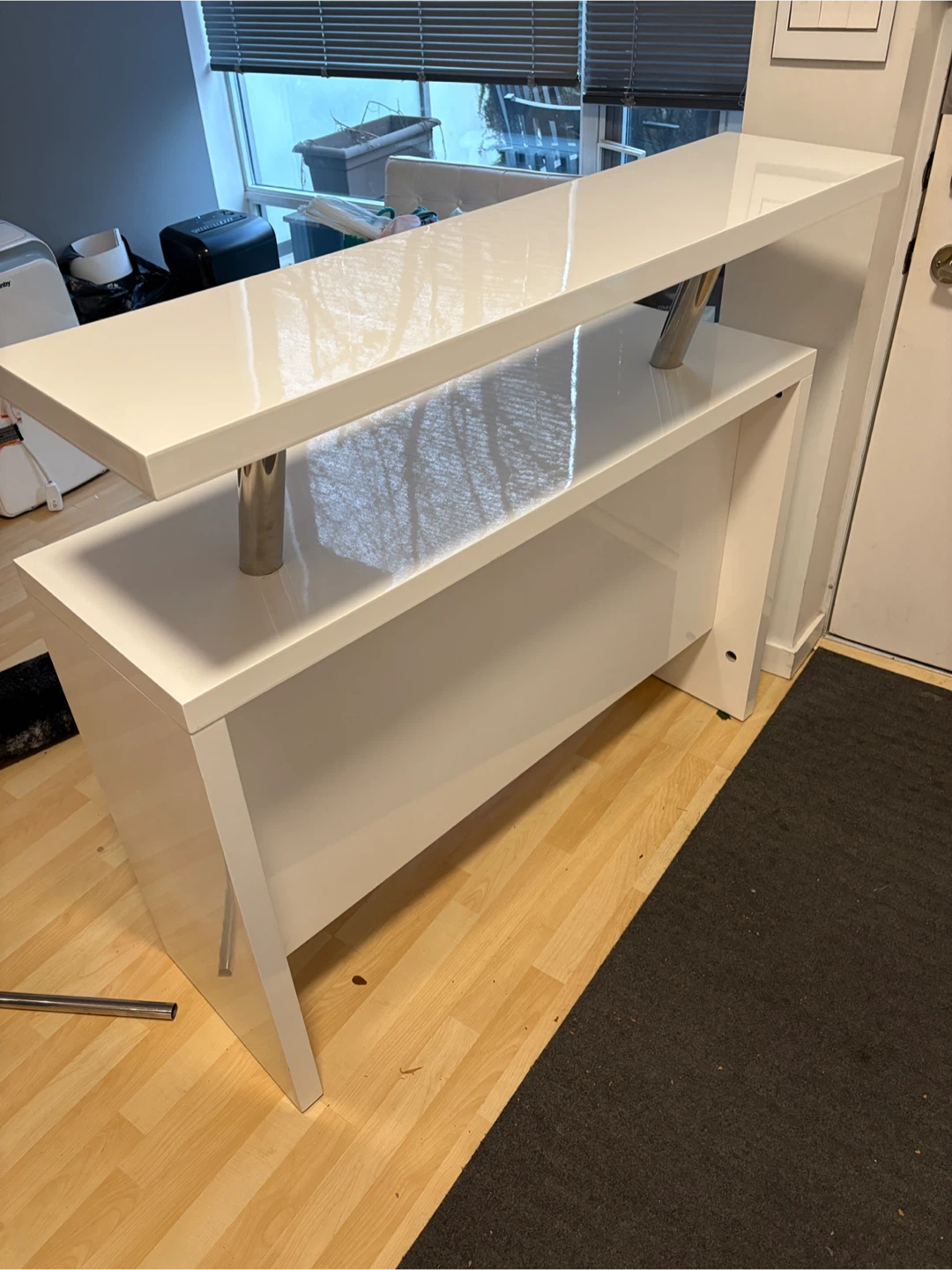 White High Gloss Bar Unit with Shelving