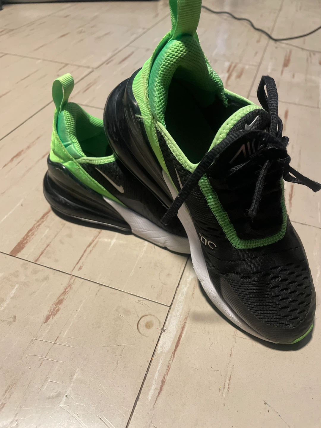 Nike Air Max 270 Shoes - photo 2