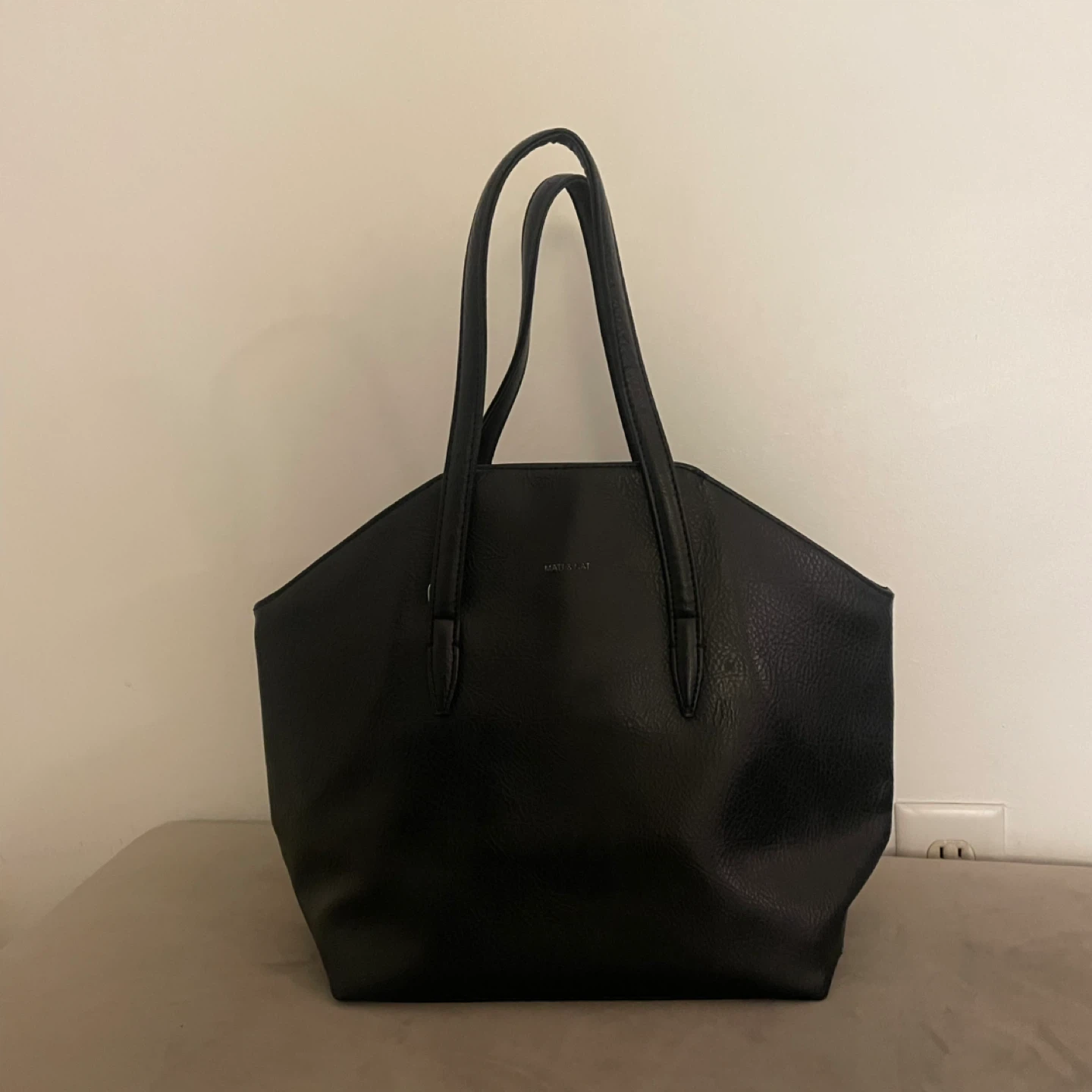 Matt & Nat Black Vegan Leather Hand Bag Purse