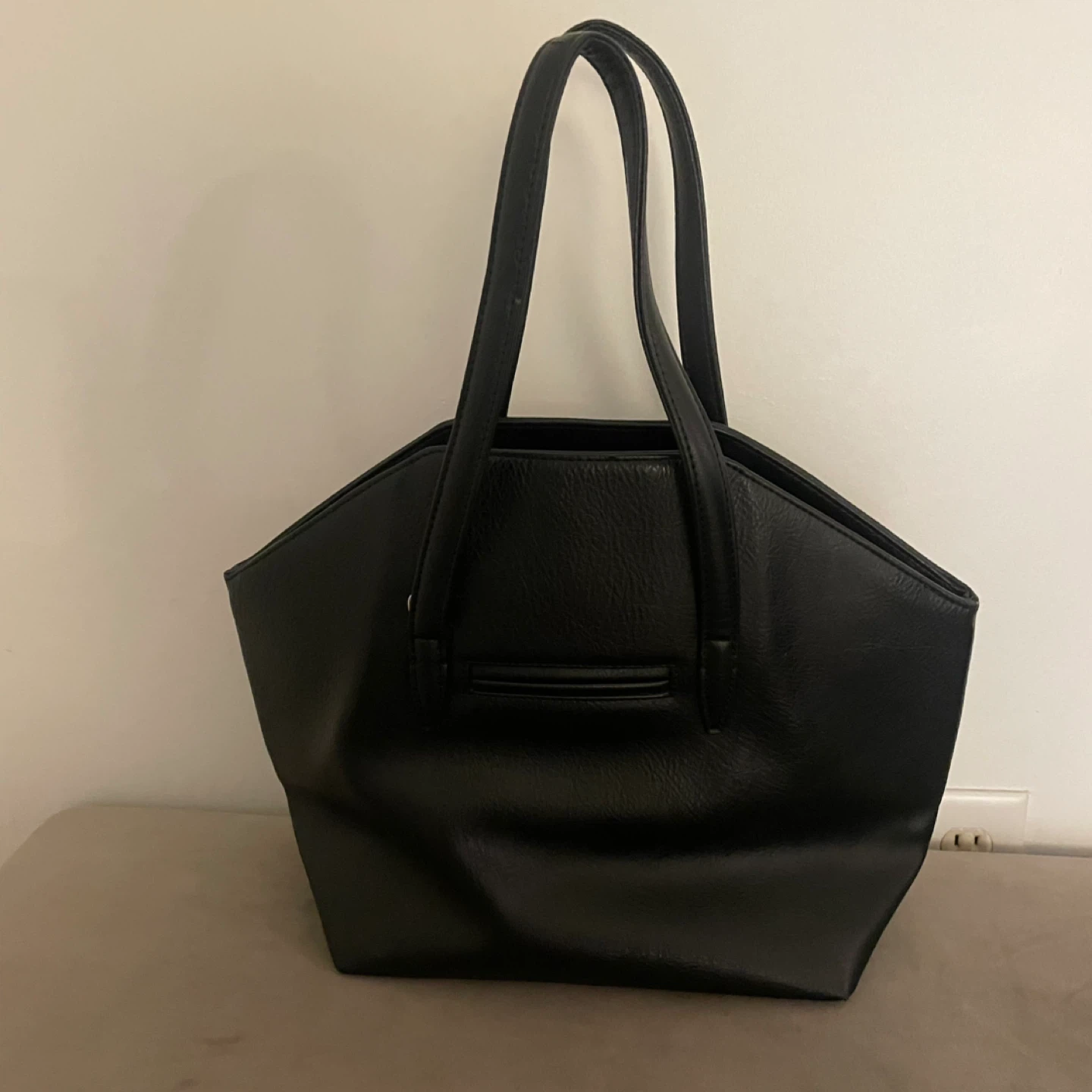Matt & Nat Black Vegan Leather Hand Bag Purse - photo 2