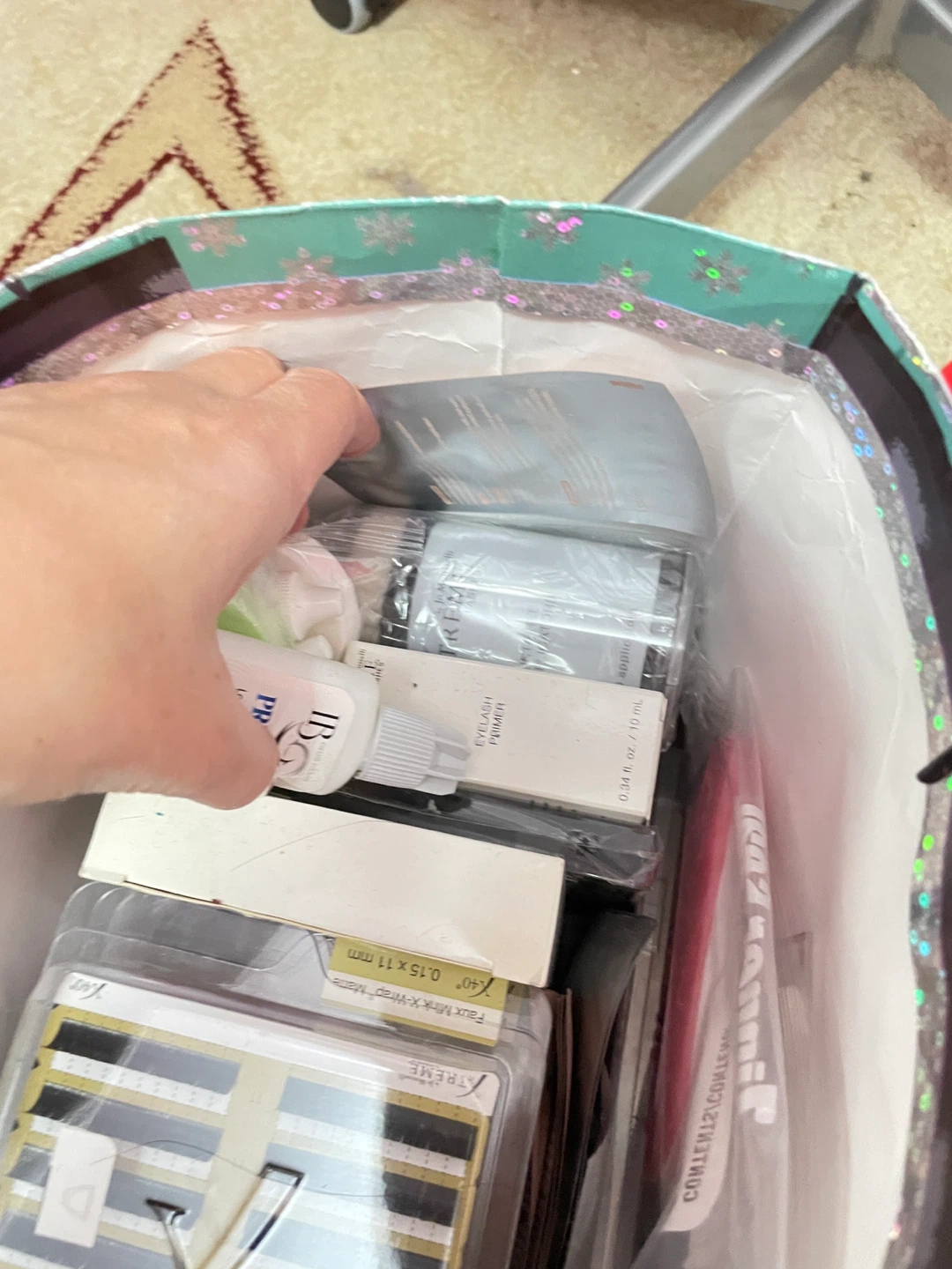 Eyelash Extension Supplies - photo 3
