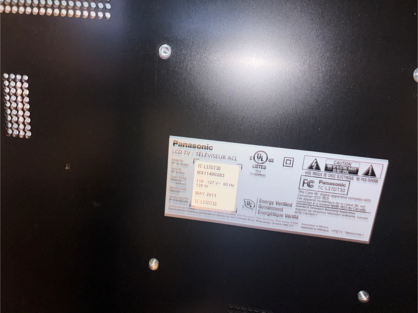 Panasonic 37" LCD TV TC-L37DT30