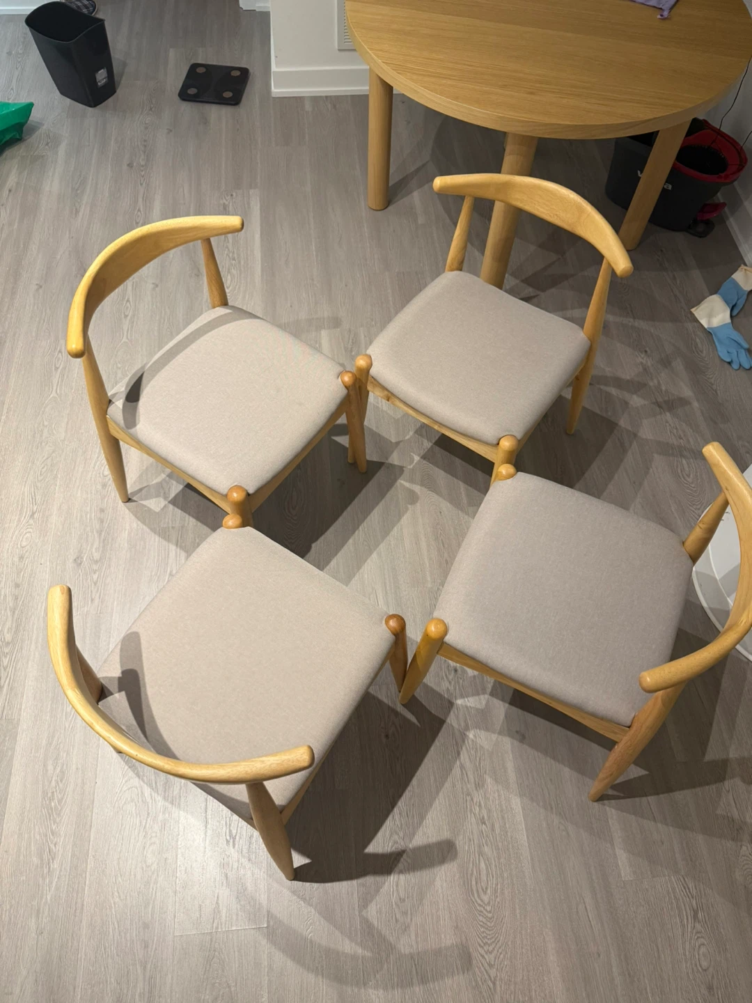 Set of 4 Wooden Dining Chairs
