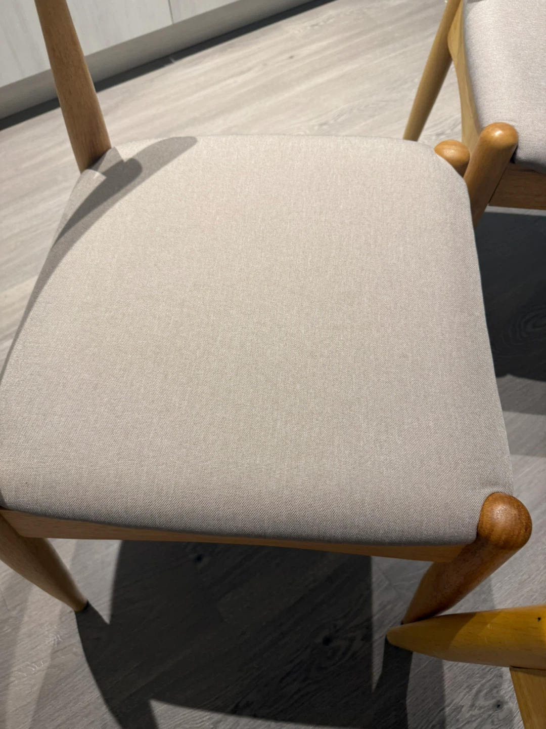 Set of 4 Wooden Dining Chairs - photo 3