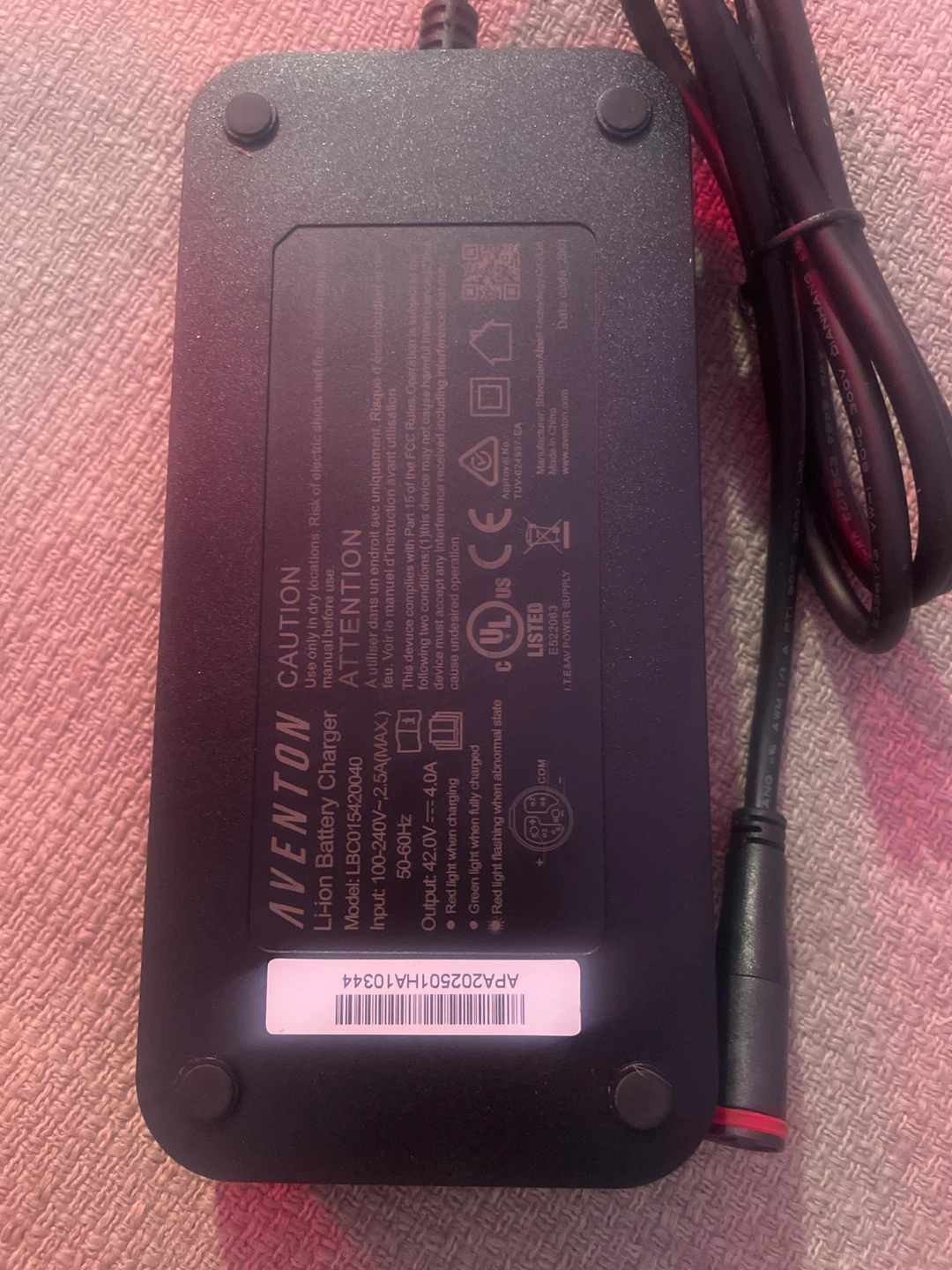Aventon Li-ion Battery Charger LBC015420040 - photo 3