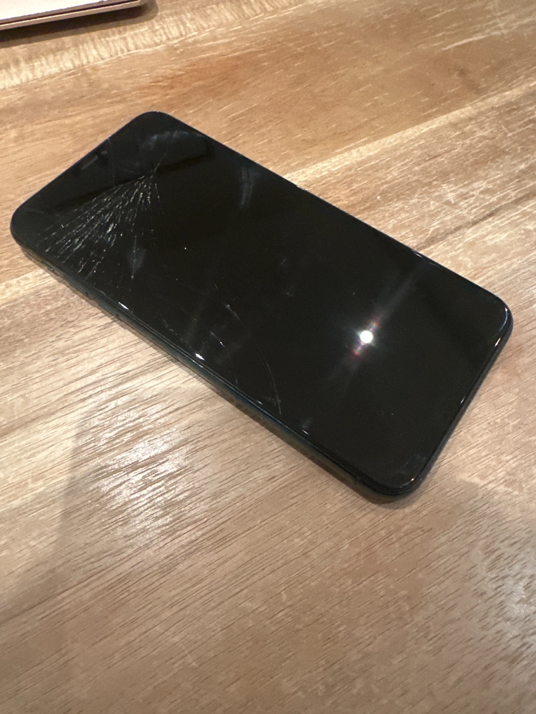 Apple iPhone 11 Pro Max - photo 2