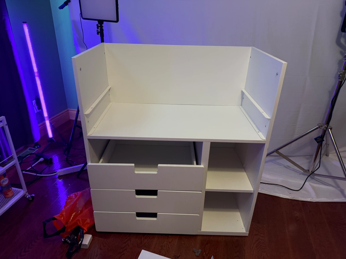 White Desk Unit with Drawers and Shelves (chair included) - photo 4