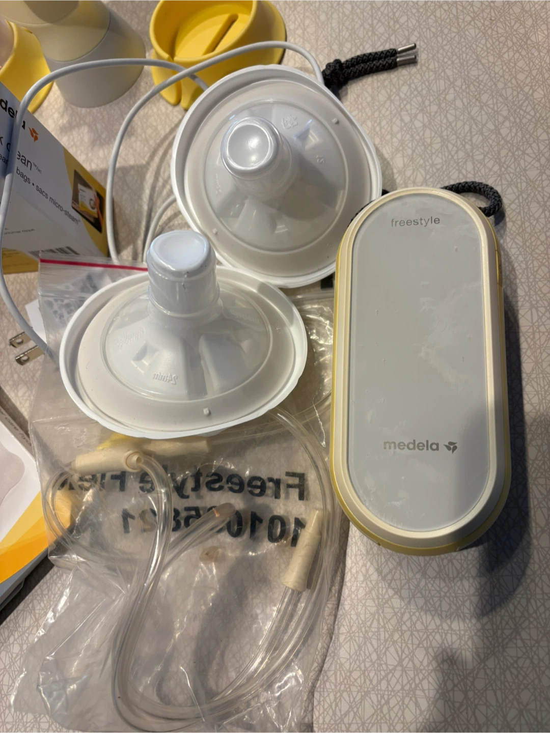 Medela Freestyle Flex Electric Breast Pump - photo 3
