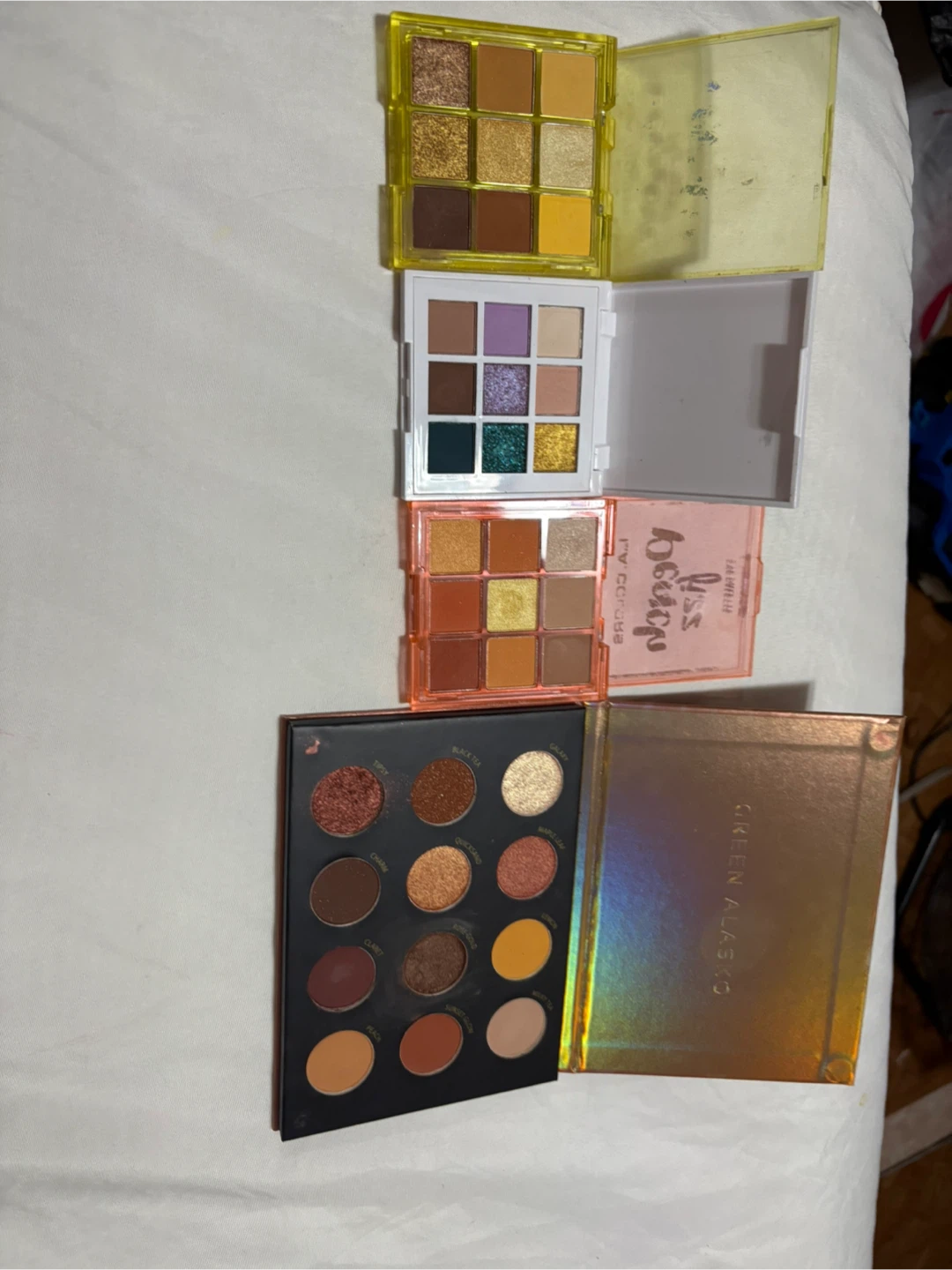 Eyeshadow Palettes Bundle - photo 2