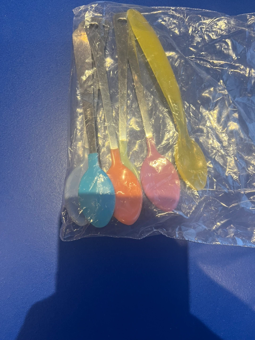Set of 5 Colourful Spoons - photo 3