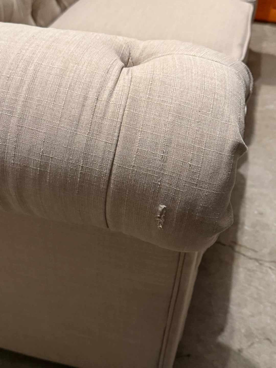 Tufted Chesterfield Sofa in Beige Linen - photo 5