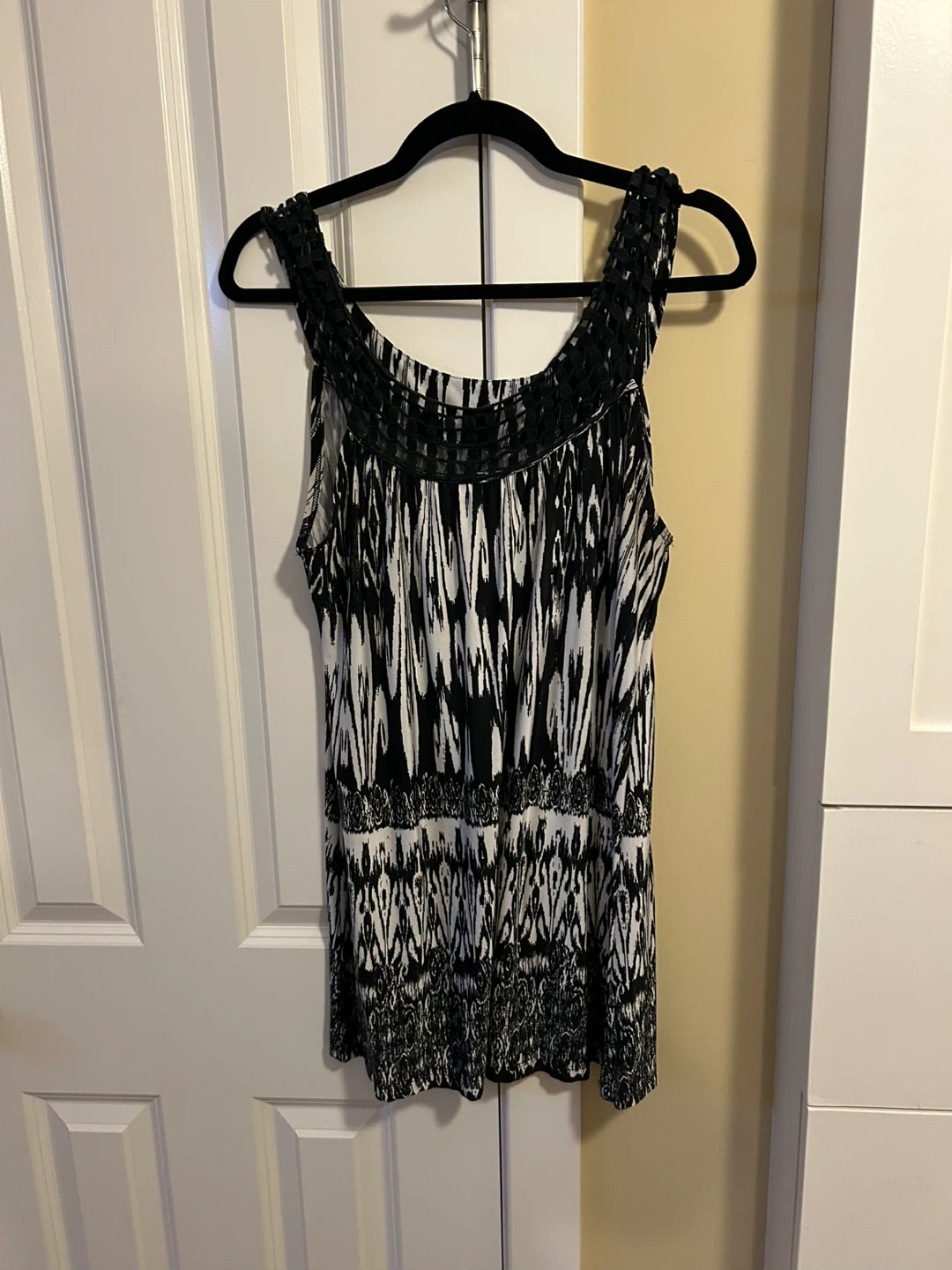 Black and White Sleeveless Top