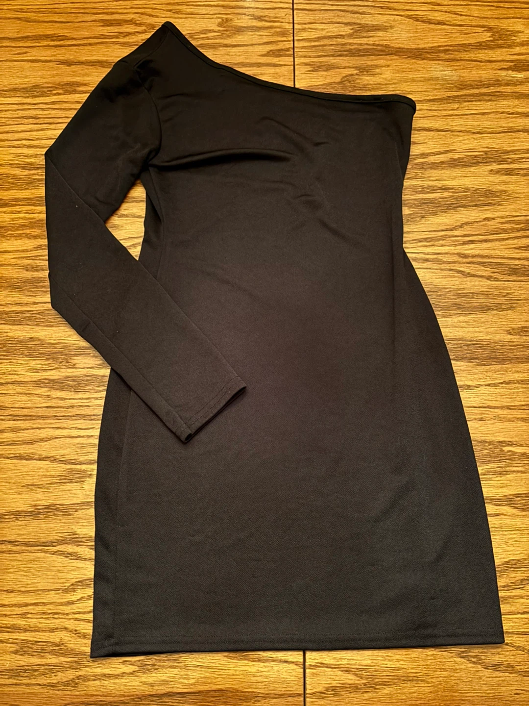 PrettyLittleThing Black One-Shoulder Dress