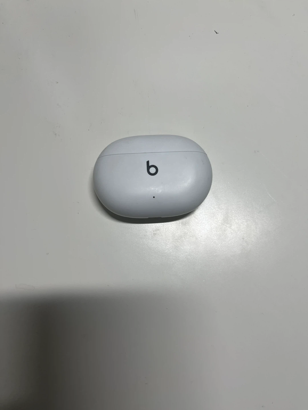 Beats headphones/ earbuds