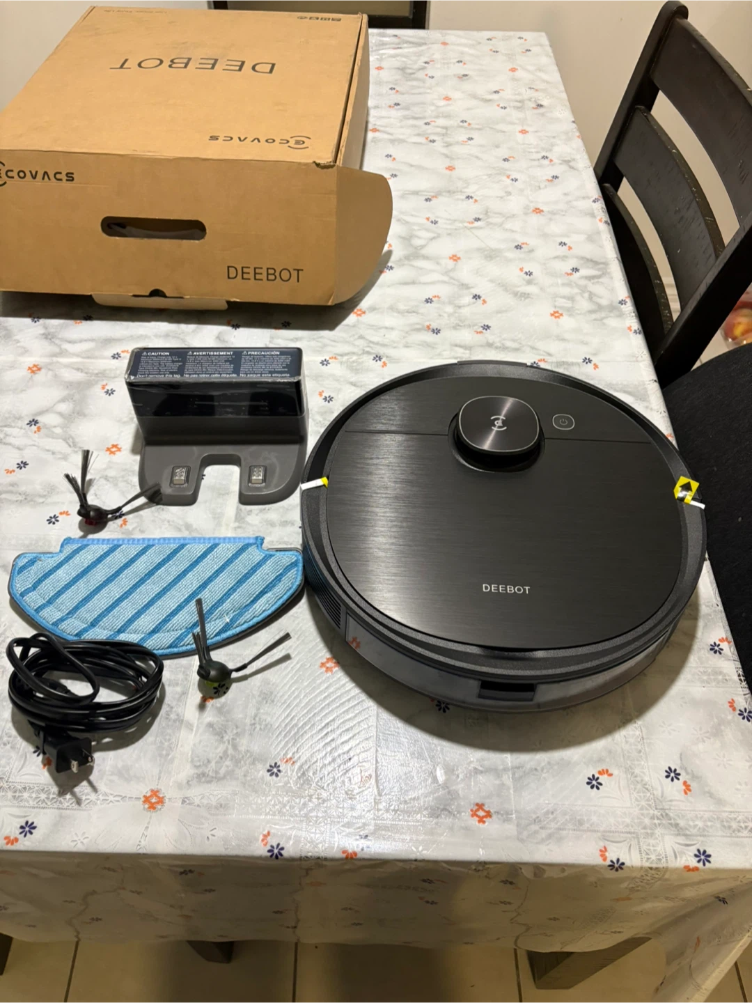Ecovacs Deebot Ozmo T8 AIVI Robot Vacuum - photo 3