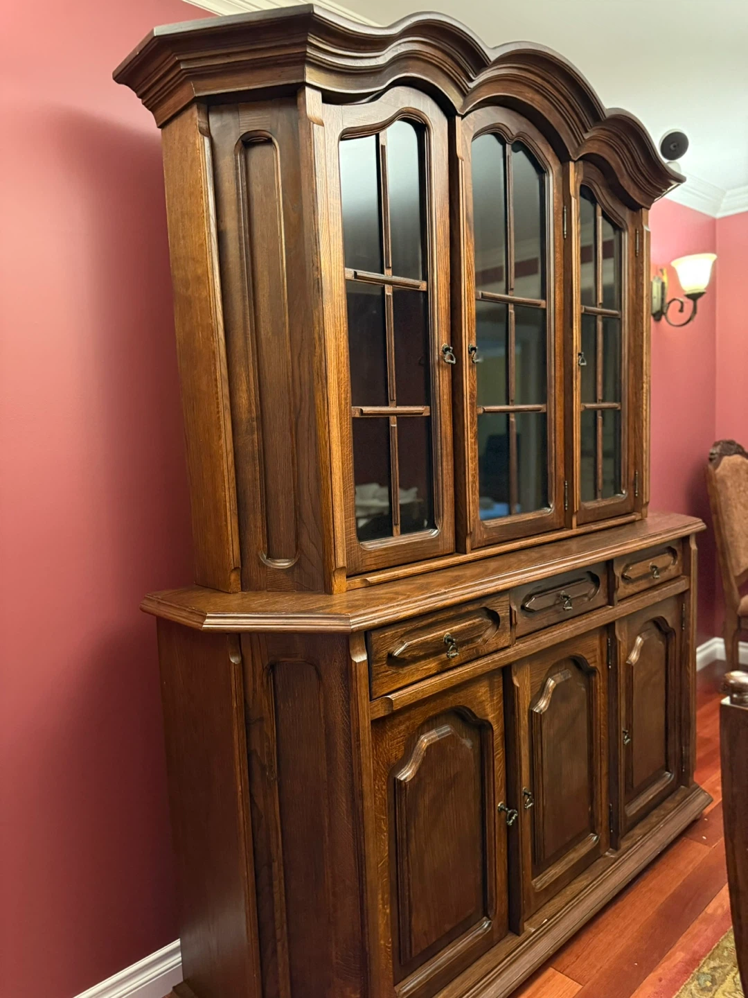Solid Oak China Cabinet / Buffet with Glass Doors (Top Only) - photo 4
