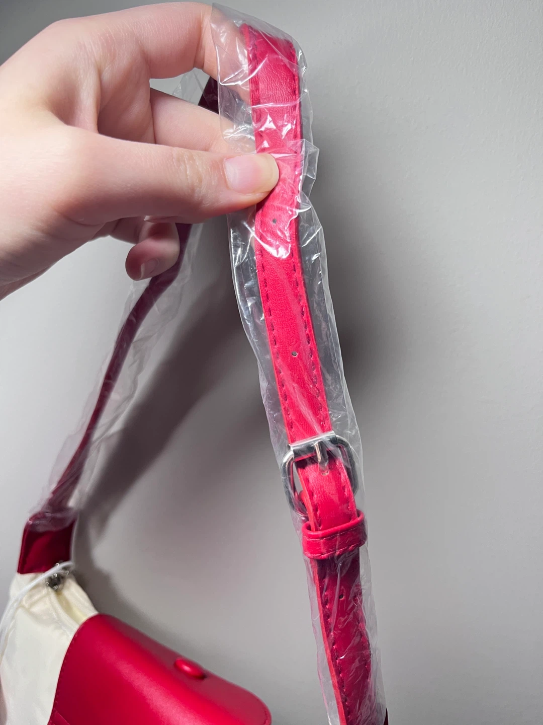 Sanrio(Hello Kitty) Adjustable Shoulder Bag - photo 5