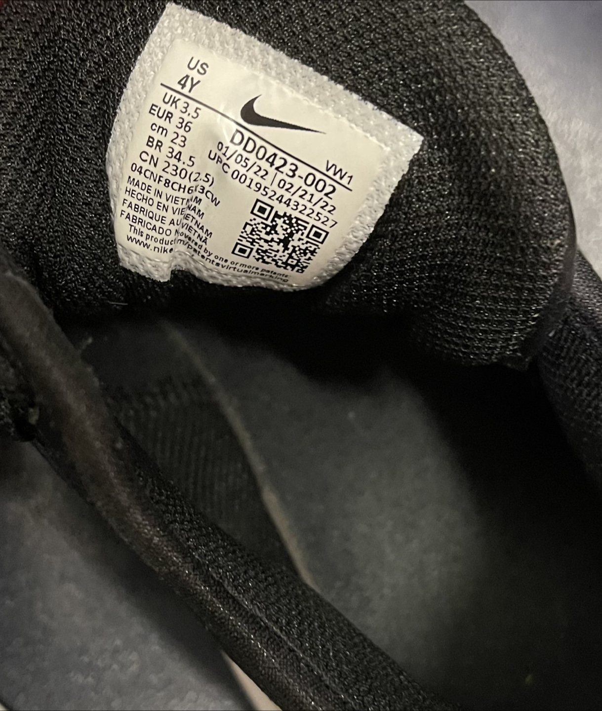 LeBron Witness VI Basketball Shoes US 4 - photo 2