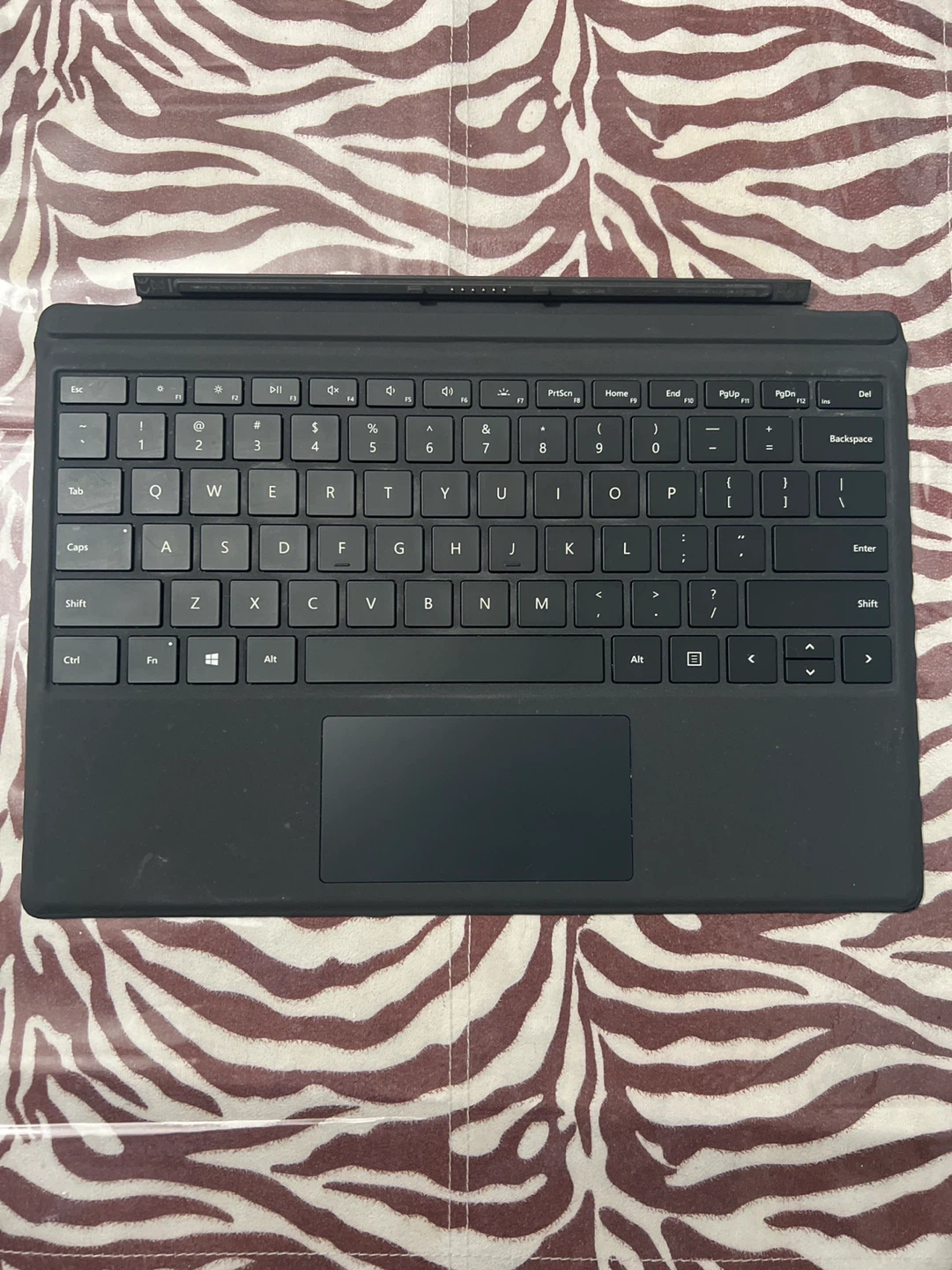 Microsoft Surface Pro Type Cover  3-7 Keyboard