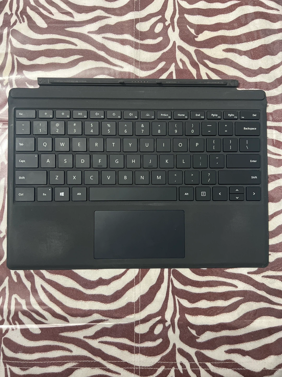 Microsoft Surface Pro Type Cover  3-7 Keyboard