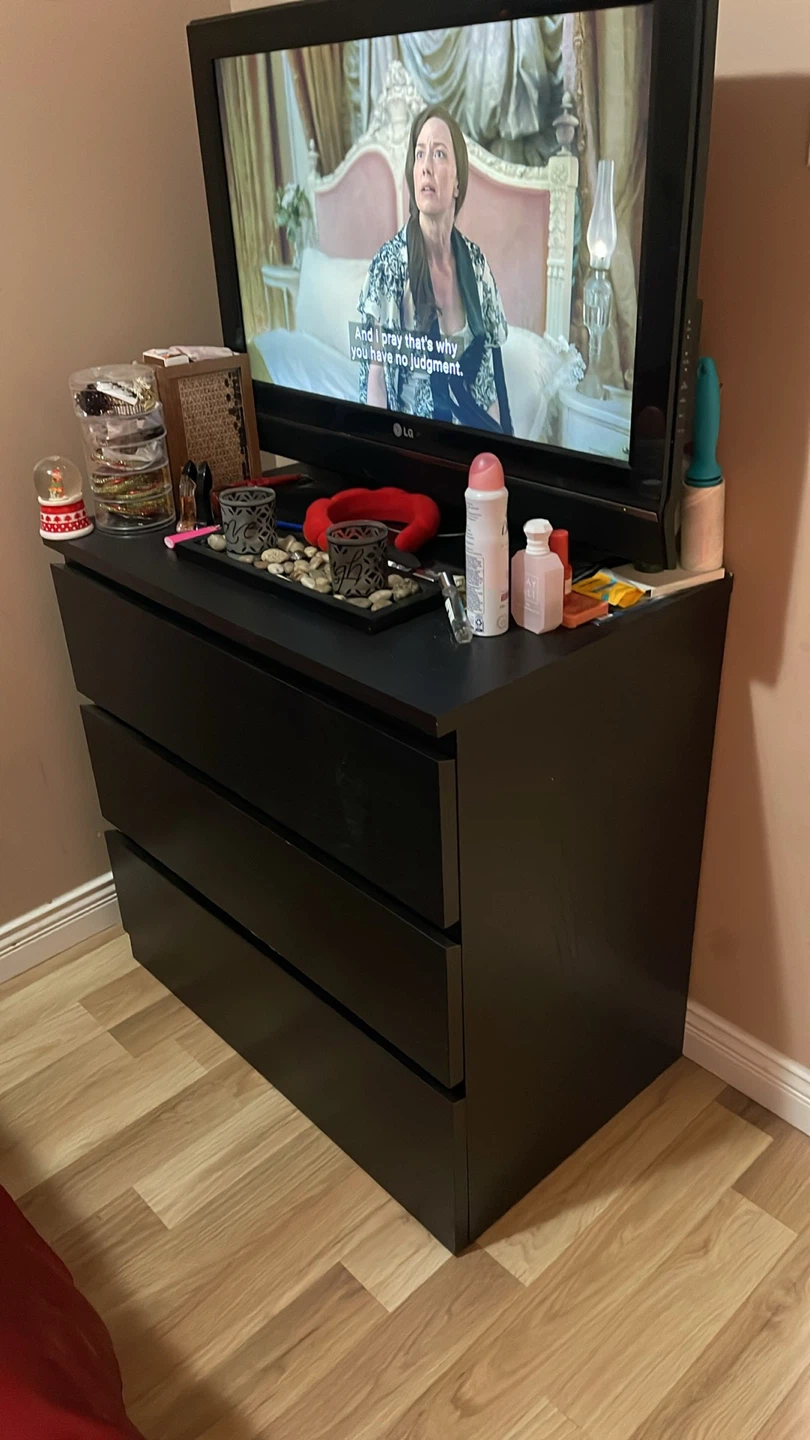 Black 3-Drawer Dresser