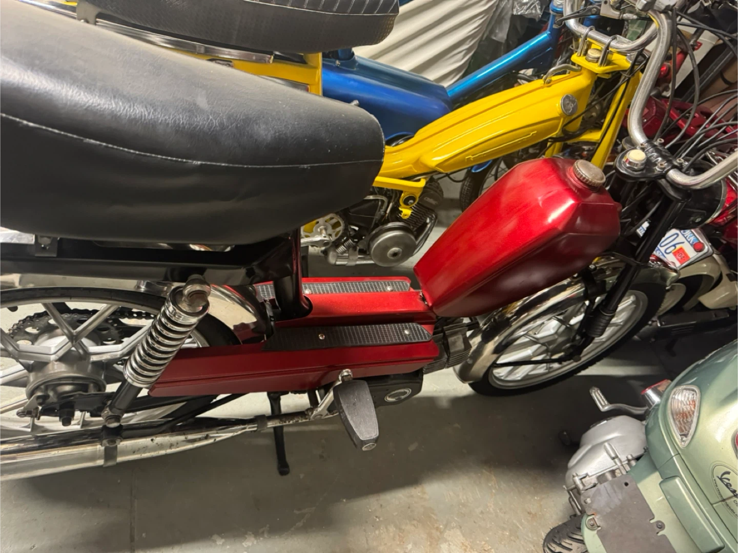 Moped old but gold - photo 3