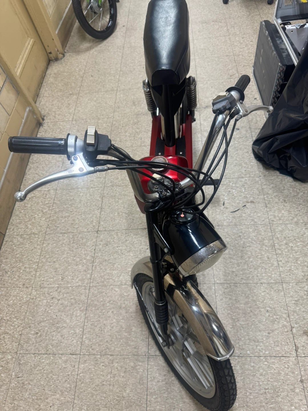 Moped Batavus v2 - photo 3