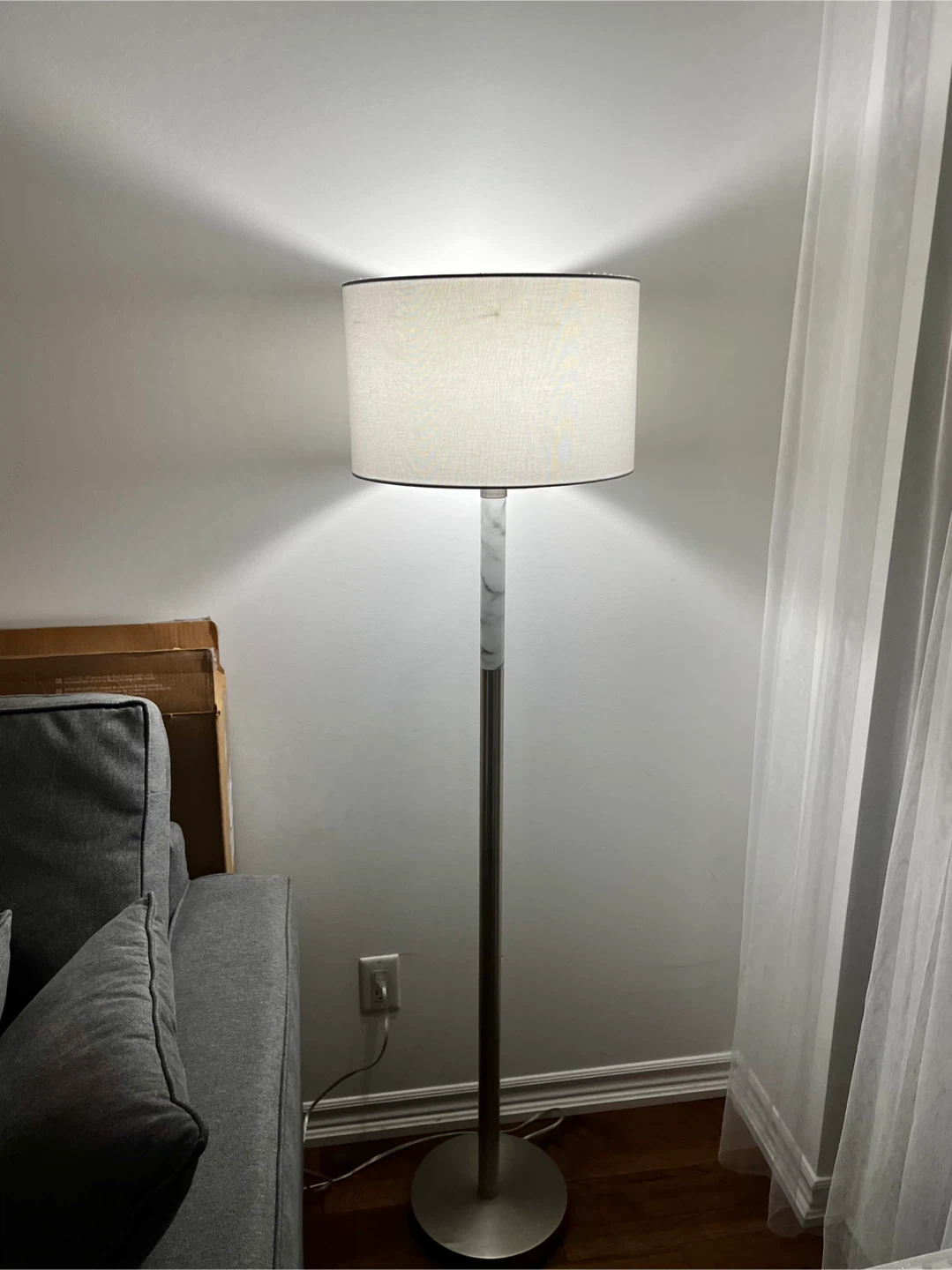 Modern Floor Lamp - photo 2