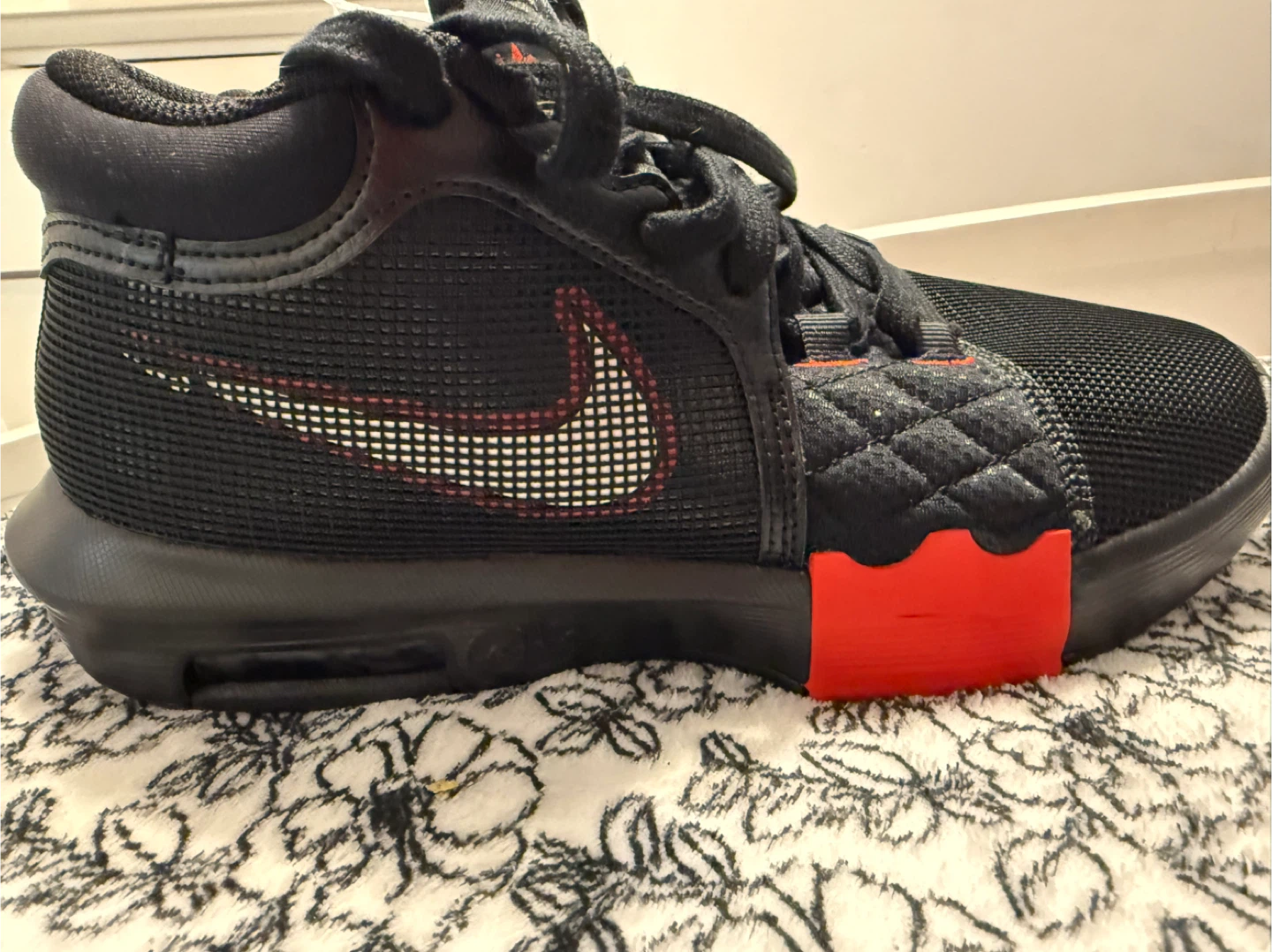 MEN'S NIKE LEBRON WITNESS VIII BASKETBALL SHOES - photo 2