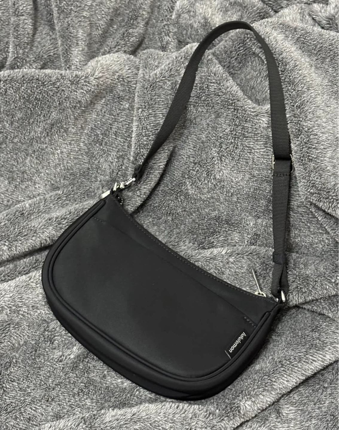 Lululemon Black Shoulder Bag - photo 2