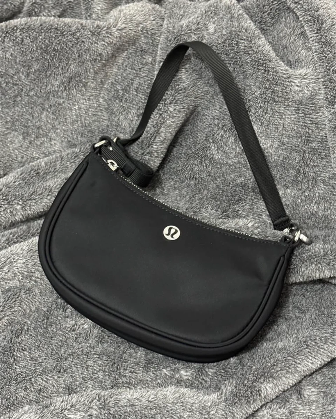 Lululemon Black Shoulder Bag