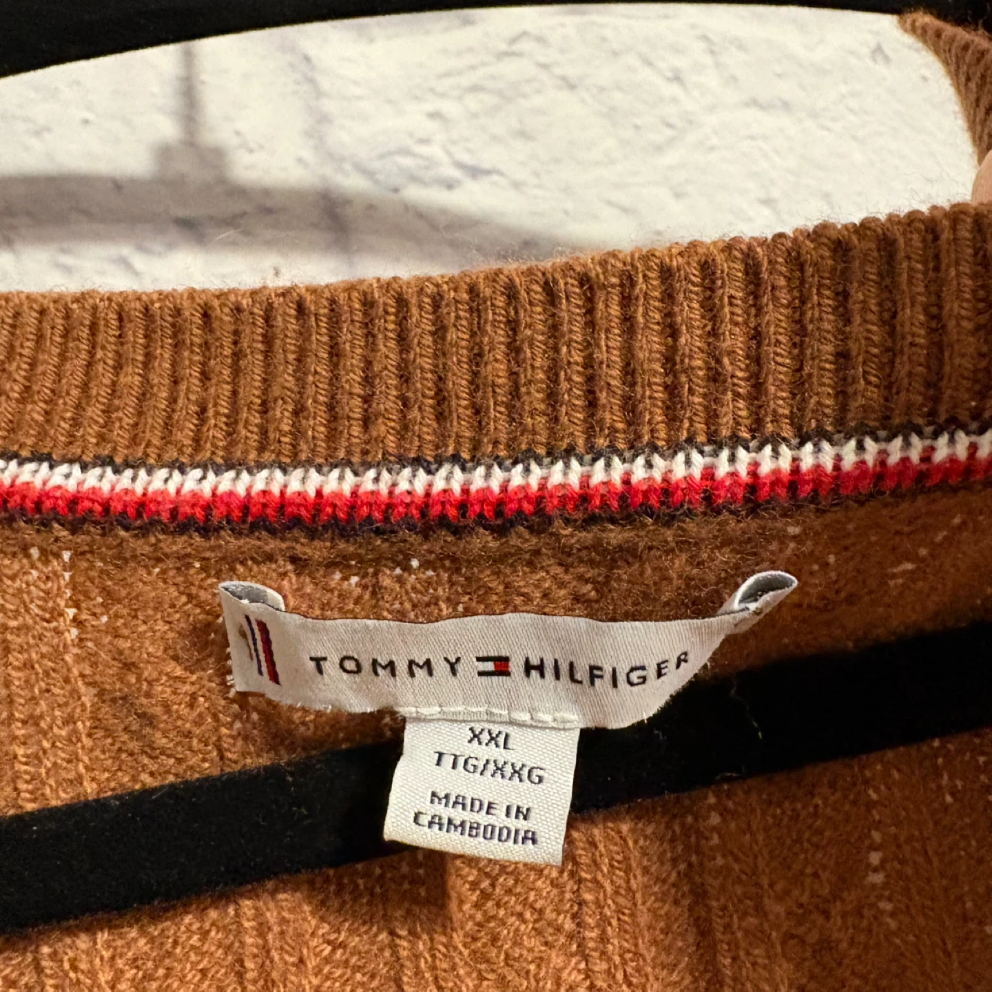 Tommy Hilfiger Cable Knit V-Neck Sweater - XXL - photo 3