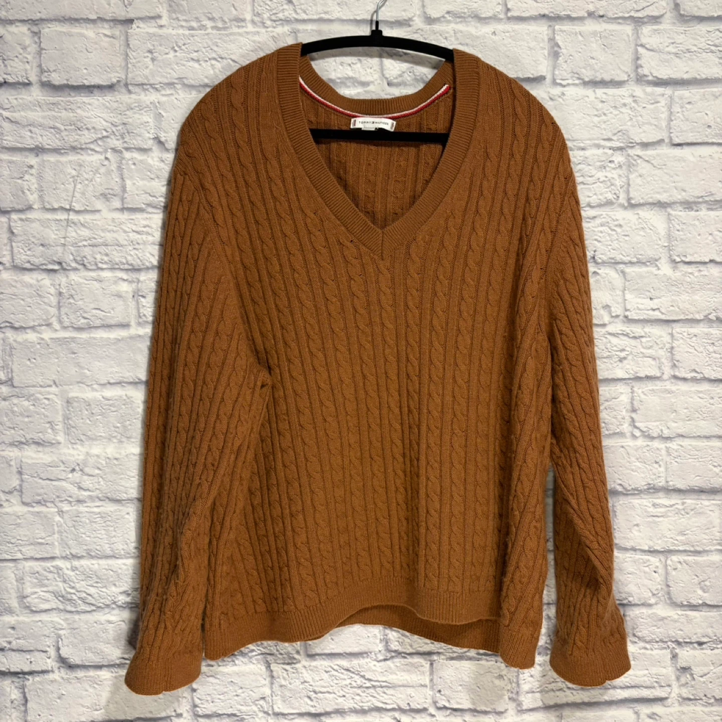 Tommy Hilfiger Cable Knit V-Neck Sweater - XXL - photo 2