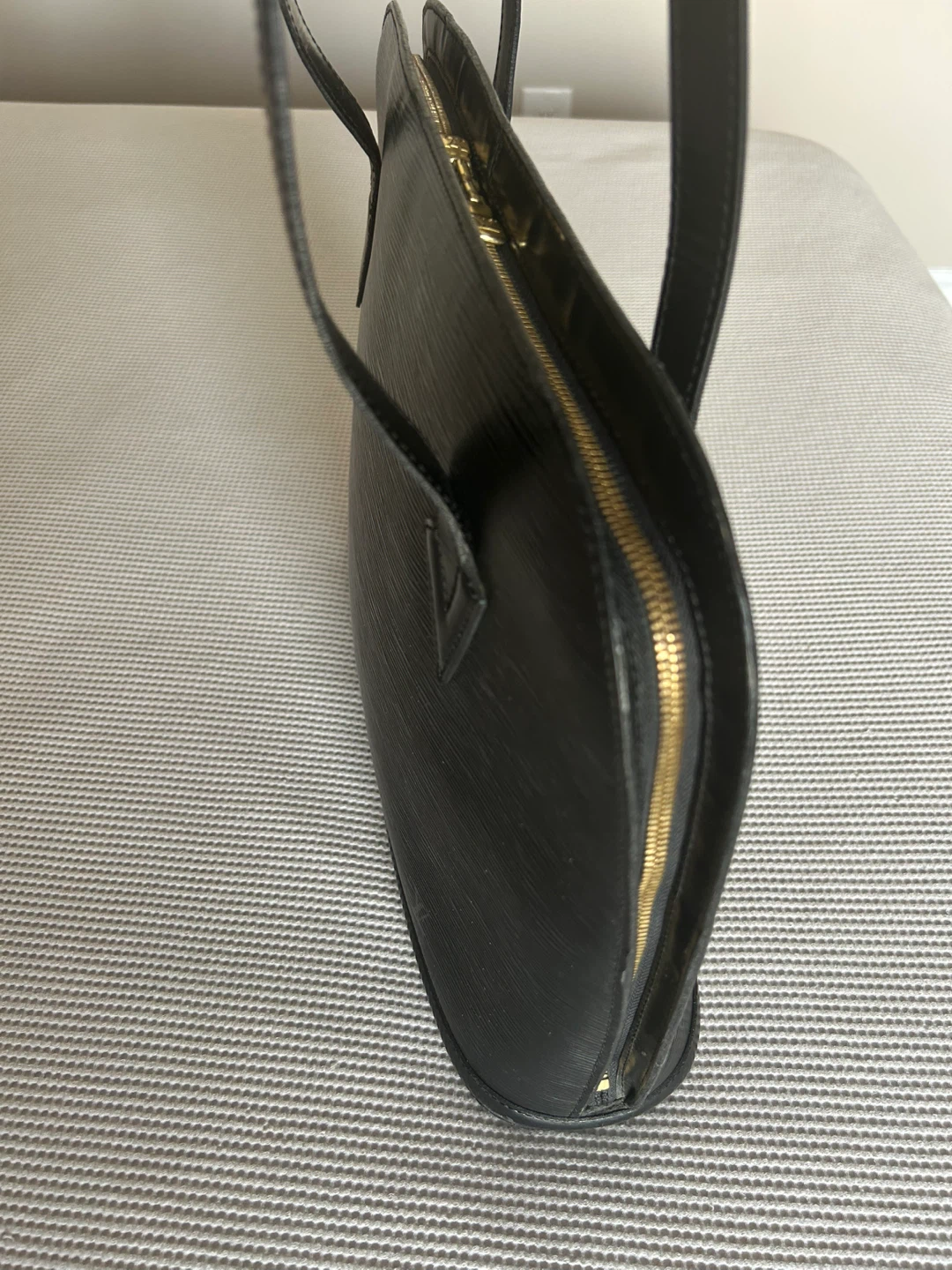 Louis Vuitton Epi Leather Bag - photo 3