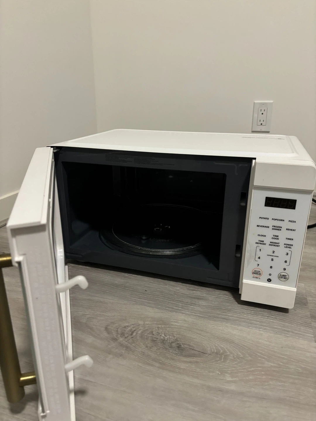 White Compact Microwave - photo 2