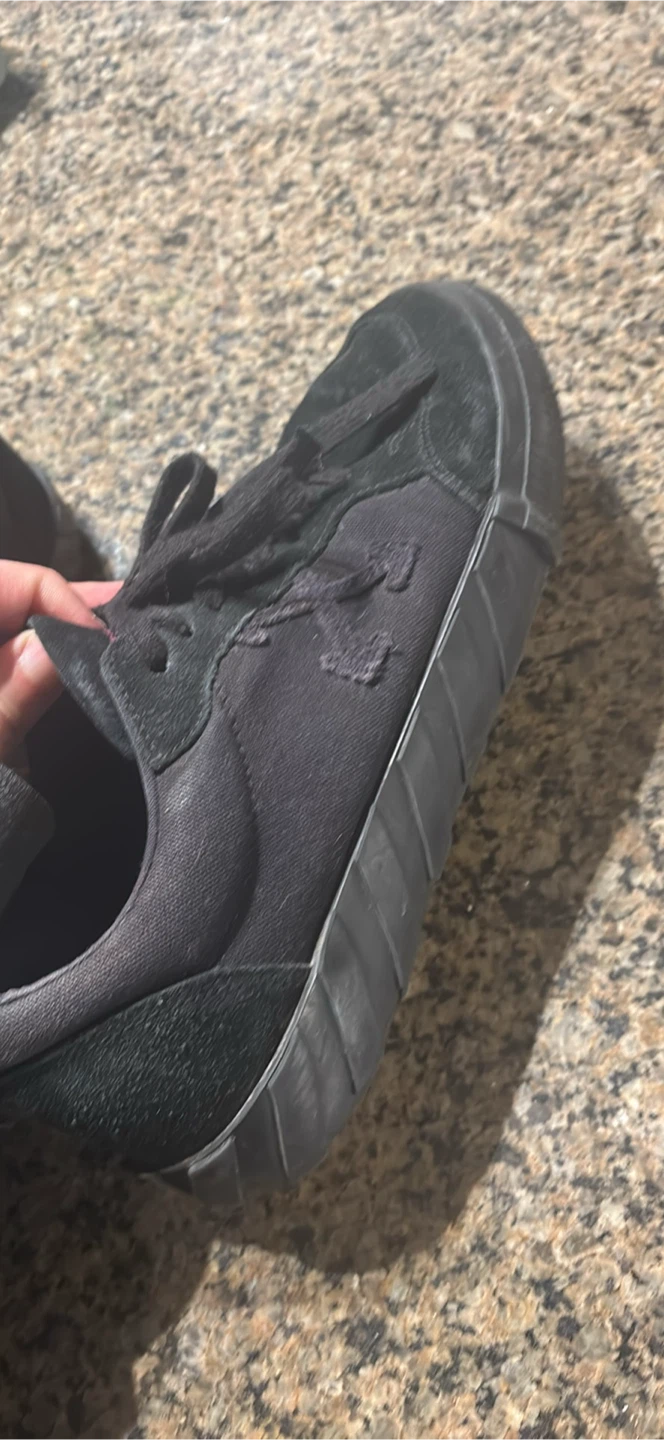 Off-White Black Low Top Sneakers - photo 3