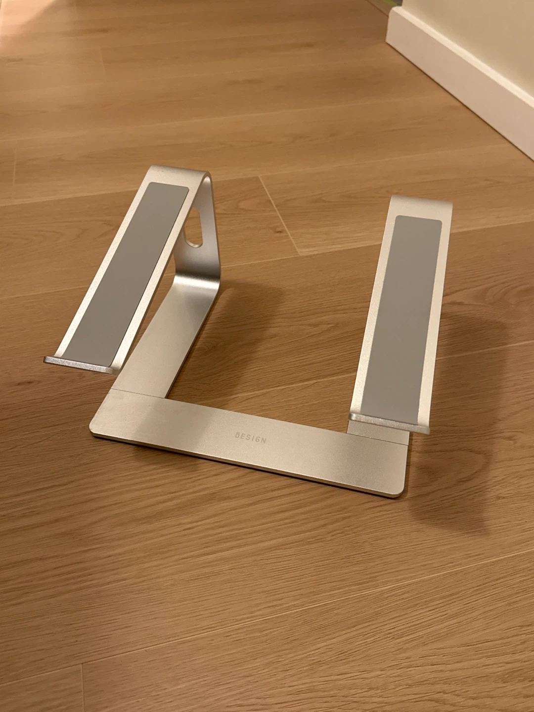 Aluminum Laptop Stand