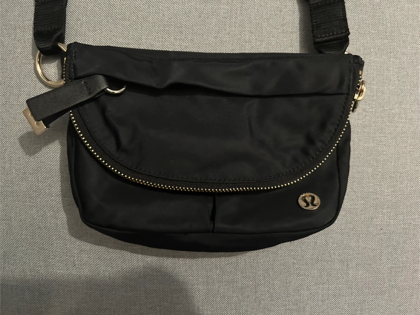 Lululemon all night festival bag