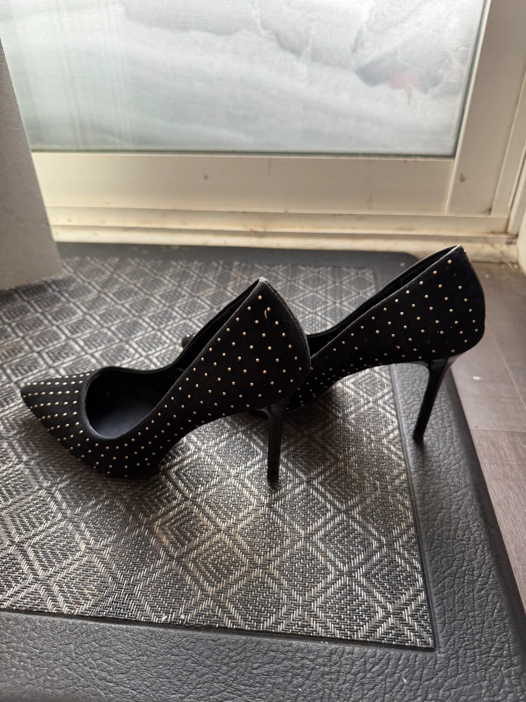 Black Studded High Heel Pumps size 7 - photo 2