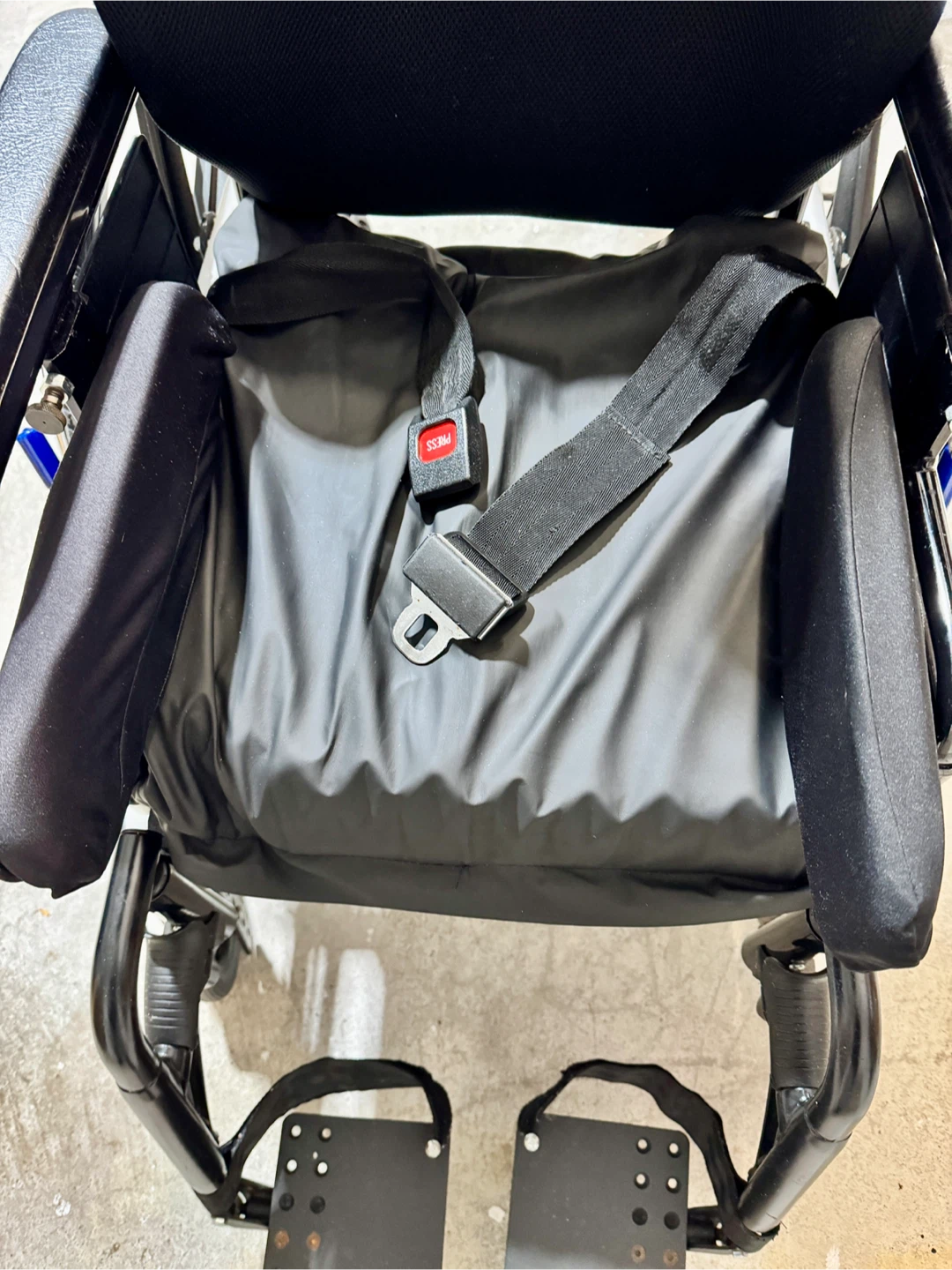 Tilt wheelchair - photo 2