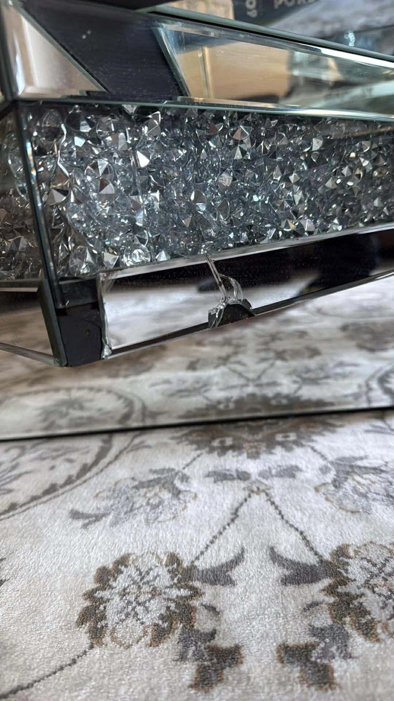 Crushed Diamond Mirrored Coffee Table - photo 4