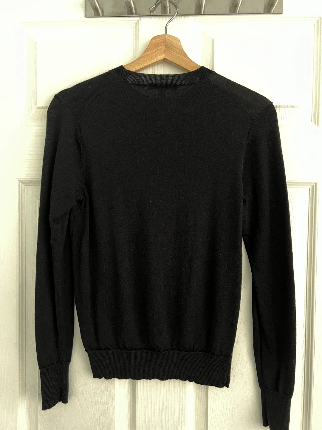 Uniqlo Black Crew Neck Sweater Small - photo 2